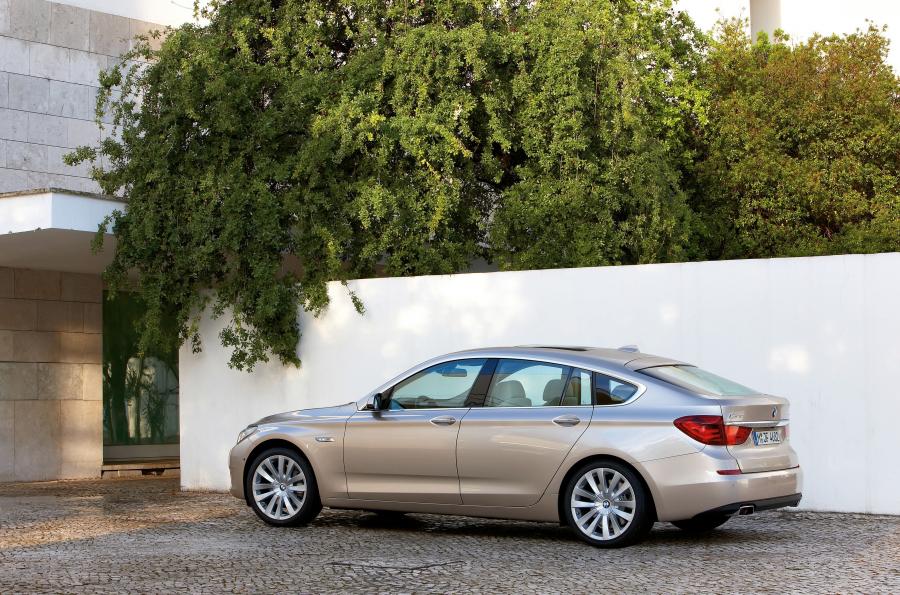  BMW 5-Series GT 2010 года  (фото 48 из 133)